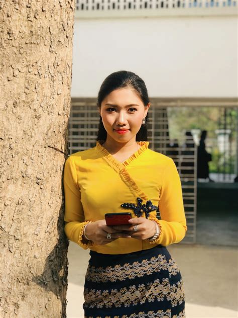 Pin By Thaethae Sheli On Myanmar Traditional Dresses Myanmar Women
