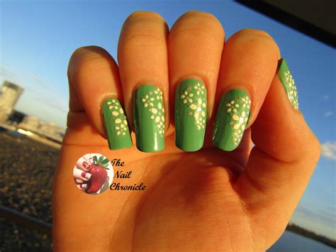 A Spring Fling Green Flower Spring Nail Art The Nail Chronicle