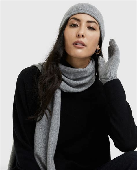 16 Cashmere Scarves That Make Magnificent Ts For Any Budget