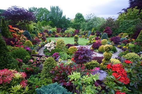 Beautiful English Gardens Spring Garden Colours Of The Rainbow A