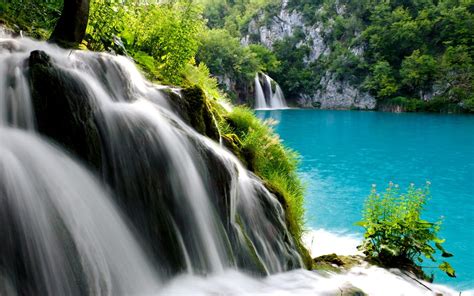 Plitvice Lakes National Park Croatia Waterfall Wide 2560x1600