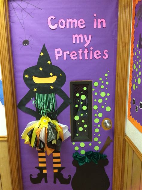 20 Witch Door Decoration Ideas