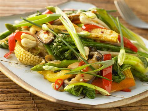 Here's how to toss together the best darn dinner you've had in years. Vegetable Stir-Fry Recipe in 16 Minutes