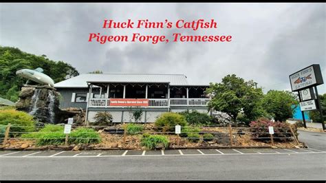 Huck Finn S Catfish Pigeon Forge Tn Review Youtube