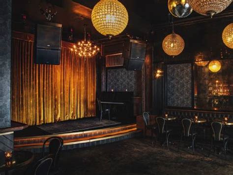 Hit The Top Clubs And Cougar Bars In Los Angeles To Pick Up Hot Milf In Los Angeles