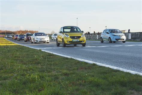 Die teilnahme dient zunächst auch nur dazu, erfahrungswerte zu sammeln. Überraschungssieger beim 24-Stunden-Rennen für E-Autos ...