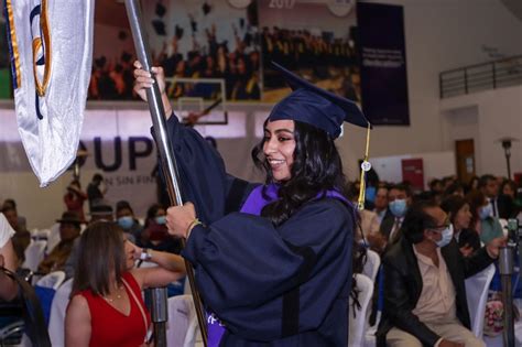 la upb celebró a sus graduados en un gran acto de colación noticias de universidades de bolivia