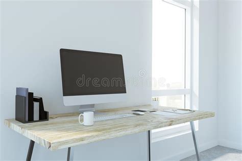 kreativer desktop mit bunten versorgungen stockfoto bild von bunten desktop