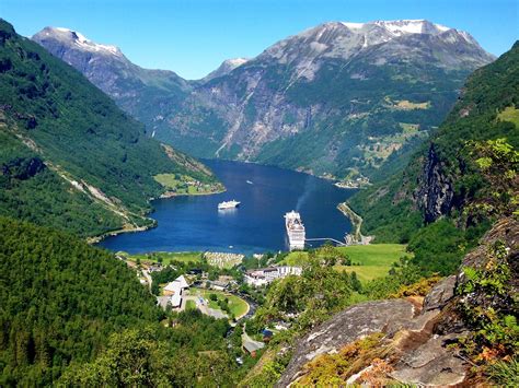 Geiranger Private Royal Norwegian Countryside Sightseeing Excursion
