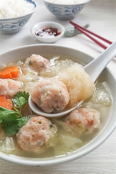 The choice of fish maw was also a strategic nod to avant meats' target demographic: Fish Maw Soup Recipe with Prawn Meatballs - Souper Diaries