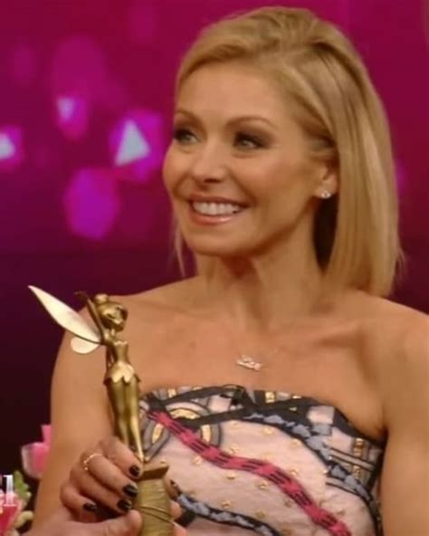 Kelly Ripa Gets Star On Hollywood Walk Of Fame Daytime Confidential