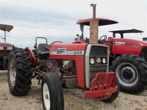 42hp Massey Ferguson 245 Tractor
