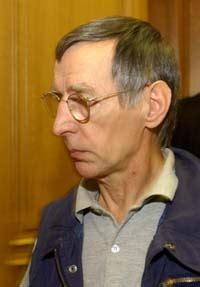 Michel fourniret born 4 april 1942 is a convicted french serial killer who confessed in june and july 2004 to kidnapping raping and murdering nine girls in. Scene de crime: Yvelines