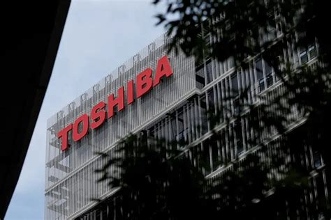 Toshiba Cuts Full Year Profit Estimate Coo Resigns
