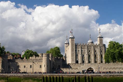 Castles Near London 18 Spectacular Places To Feel Like A Princess