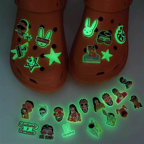 Fast Delivery Order Today New 100pcslot Bad Bunny Glow Shoe Jibitz