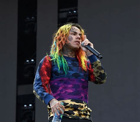 Tekashi 6ix9ine Was Jumped And Brutally Beaten Inside An La Fitness In