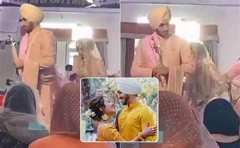 Nehu Da Vyah Neha Kakkar Gets Hitched To Rohanpreet Singh In A Traditional Anand Karaj Ceremony