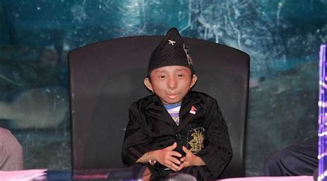 Le Plus Petit Monsieur Du Monde - Népal : L’homme le plus petit du monde est décédé