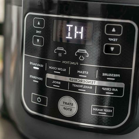 Complete reviews of the ninja foodi and the ninja foodi deluxe. Ninja Foodi TenderCrisp 6.5-Quart Pressure Cooker, OP300