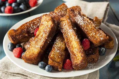 How To Make Frozen French Toast Sticks In An Air Fryer Foods Guy