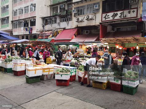 Pasar Jalanan Di Shau Kei Wan Pulau Hong Kong Foto Stok Unduh Gambar