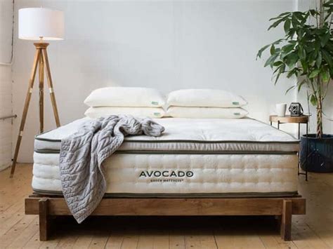 Memory foam mattress versus natural latex mattress. Avocado vs Saatva Mattress: How to Choose? | The Sleep Judge