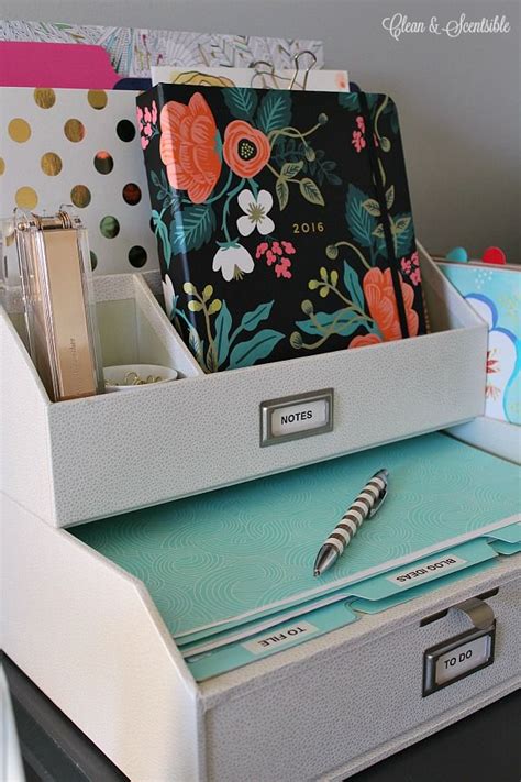 Our favorite office organization ideas for best productivity: Small Desk Organization Ideas | Office Organization ...