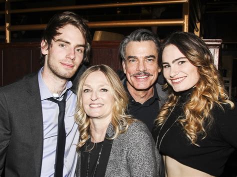 Peter Gallagher Wife Paula Harwood Married Life Their Relationship And