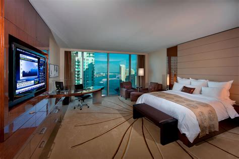 Jw Marriott Marquis Miami Hotel Amenities Hotel Room Highlights