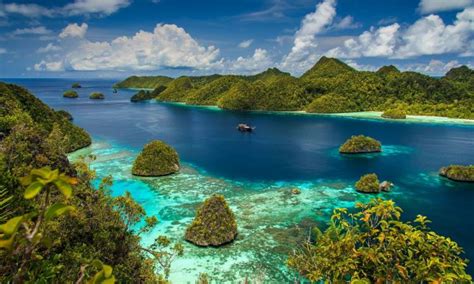 Tempat Wisata Di Papua Terbaru Indah Paling Hits Dikunjungi