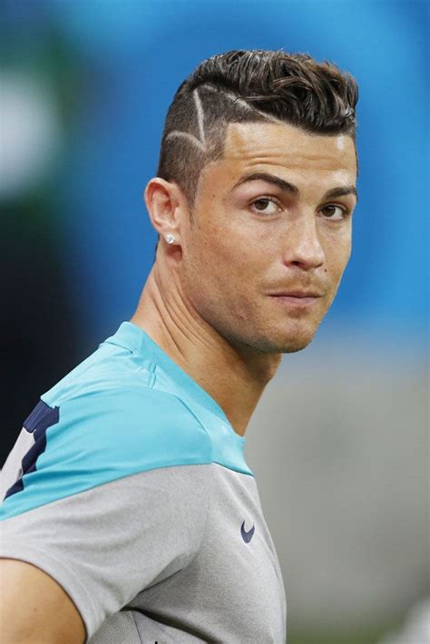 Ronaldo r9 (new 2020 print) a print of an original hand crafted piece of art created with only card. 86 Best images about Cristiano Ronaldo on Pinterest ...