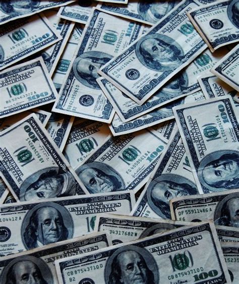 Download free money apps for android, iphone, tablet to earn $500 paypal cash, bitcoin, amazon and other gift cards. A pile of cash. | Money wallpaper iphone, Money cash ...