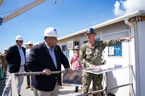 Secretary Of The Navy Visits Pearl Harbor Naval Shipyard United States Navy News Tales