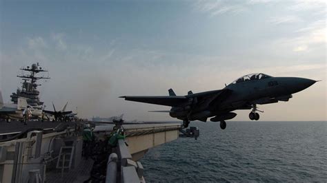 F 14 Tomcat Take Off From Aircraft Carriers Wallpaper 776 Aeronefnet