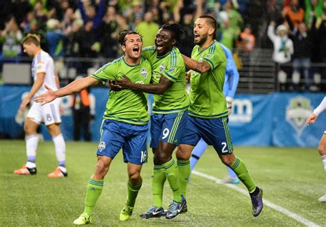 sounders-fc-classics-returns-tomorrow-evening-with-rave-green-s-2015