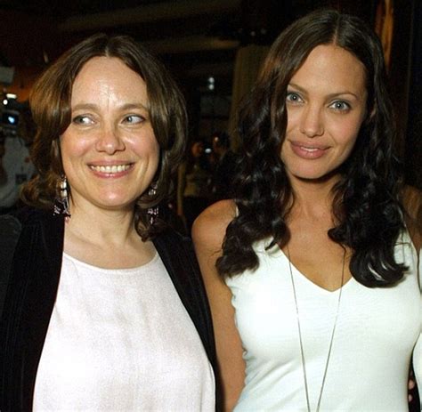 Angelina Jolies Surgeon Reveals Each Step Of Her Treatment From The