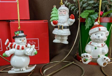 Lenox 2017 Very Merry Ornament Christmas Tree Porcelain W 24k Gold