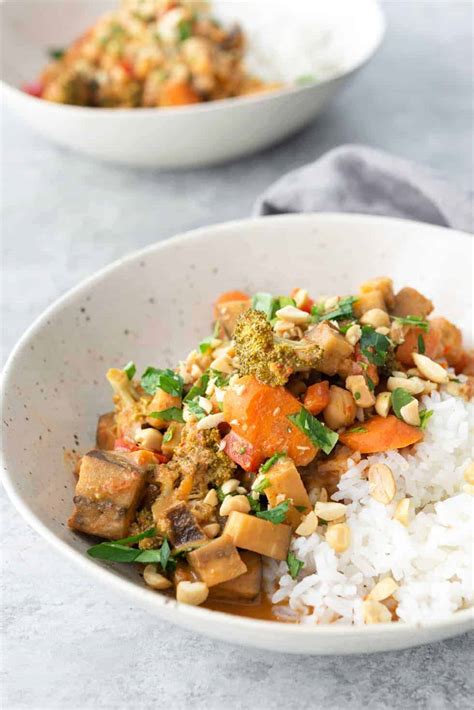 Slow Cooker Coconut Curry Delish Knowledge