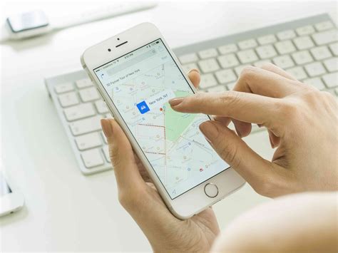 What Are Car Gps Trackers And How Do They Work