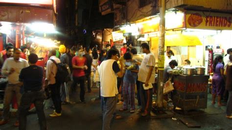 Best Places to visit in Delhi for Food to Eat various Types of Tasty