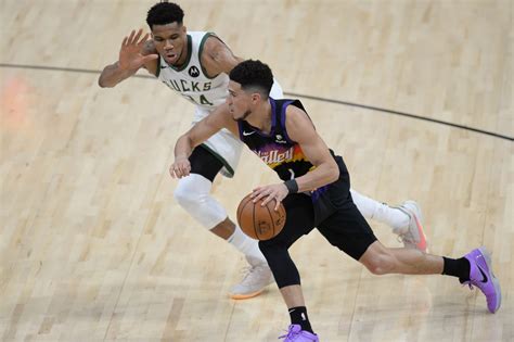 While giannis antetokounmpo continues to shine, khris middleton drops 40 and seals game 4 in crunch time. Milwaukee Bucks: 3 key X-factors vs. Phoenix Suns in the NBA Finals - Flipboard
