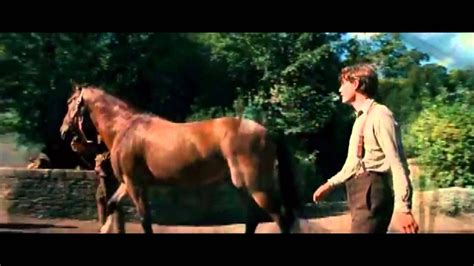 Le streaming offre des possibilités intéressantes pour voir cheval de guerre car vous pouvez soit le visionner en vo ou en vo sous titré au besoin. Bande Annonce - Cheval de Guerre - VF - YouTube