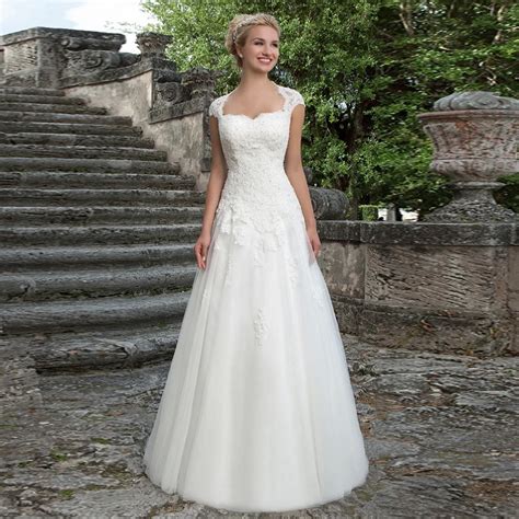 Dramatic Tulle A Line Sweetheart Cap Sleeves Appliques Bridal Wedding
