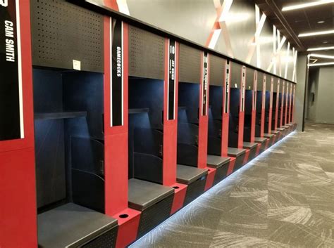 Locker Room Reveal South Carolina Football Lockers Shield Lockers