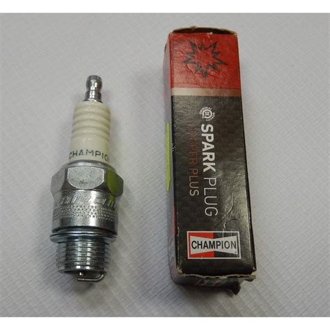 Champion Spark Plug D16 Fits Ajs Ariel Villiers 18mm Diameter