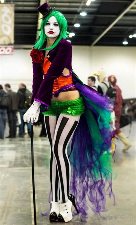 Stunning Female Joker Cosplay By Alienqueen