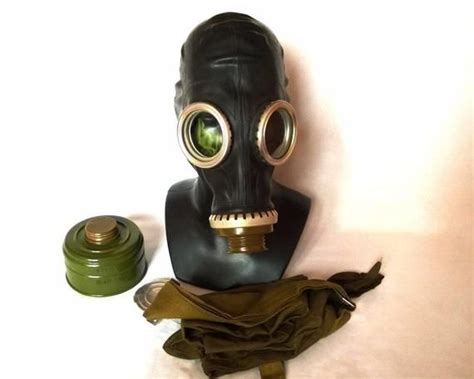 Gp 5 Black Gas Mask Soviet Russian Military New Old Stock Etsy Gas