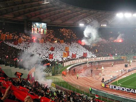 Under a blanket of stars.... Curva Sud Roma nel 2020