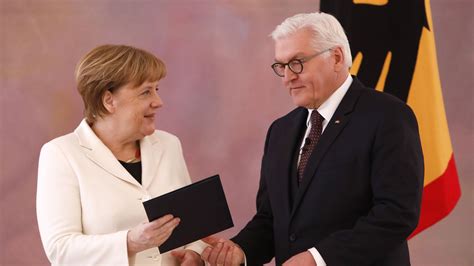 Merkel Verbot Kohls Witwe Wollte Keine Rede Der Kanzlerin Promiflashde